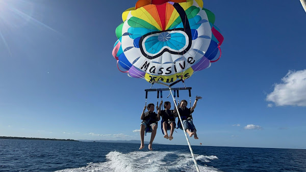 Parasailing Ishigaki