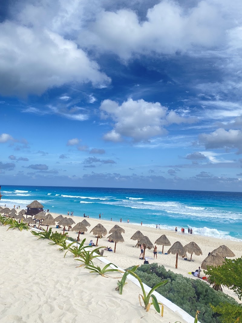 Playa Delfines