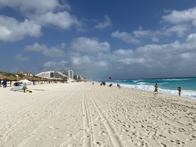 Playa Delfines