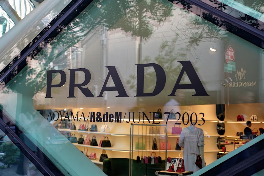 Prada Aoyama