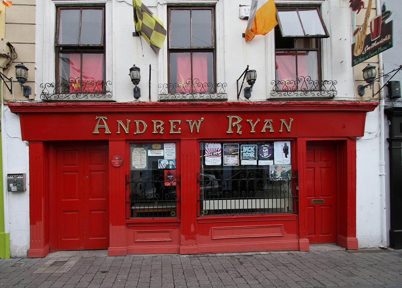 Ryan's Irish Pub