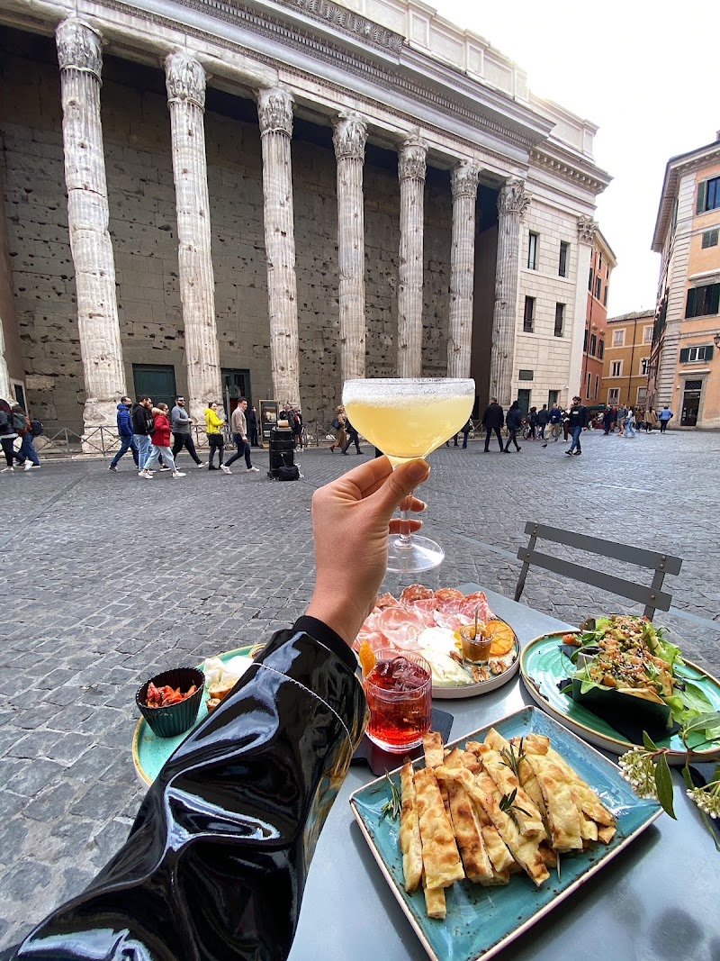 Salotto 42