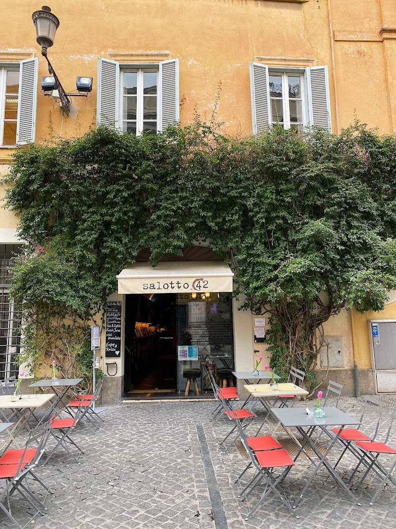 Salotto 42