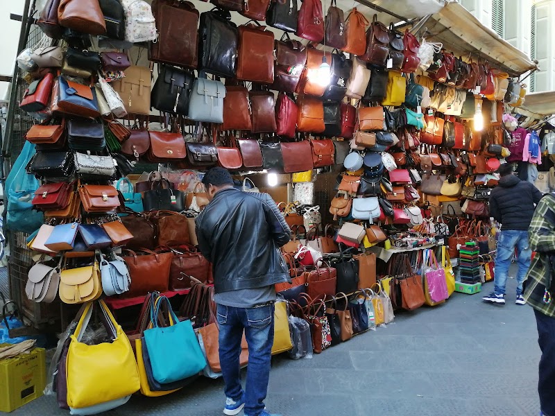San Lorenzo Market (Outdoor)