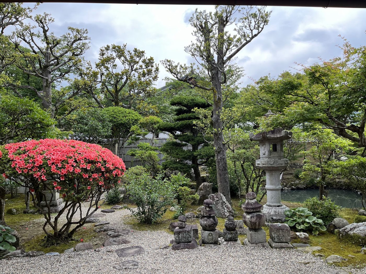 Shin-Yakushi-ji Temple