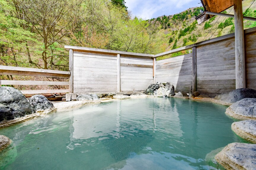 Shirahone Onsen