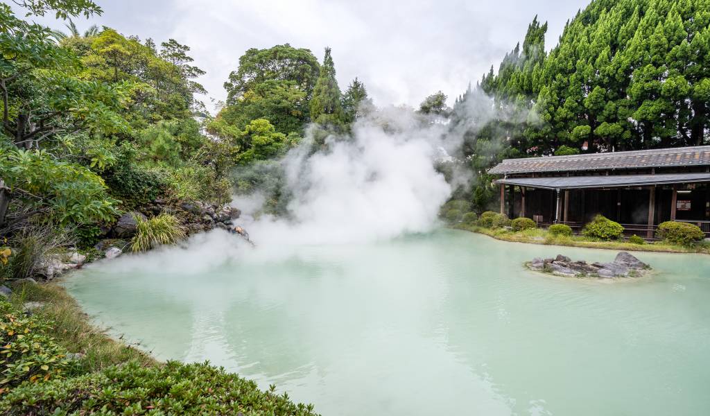 Shiraike Jigoku (White Pond Hell)