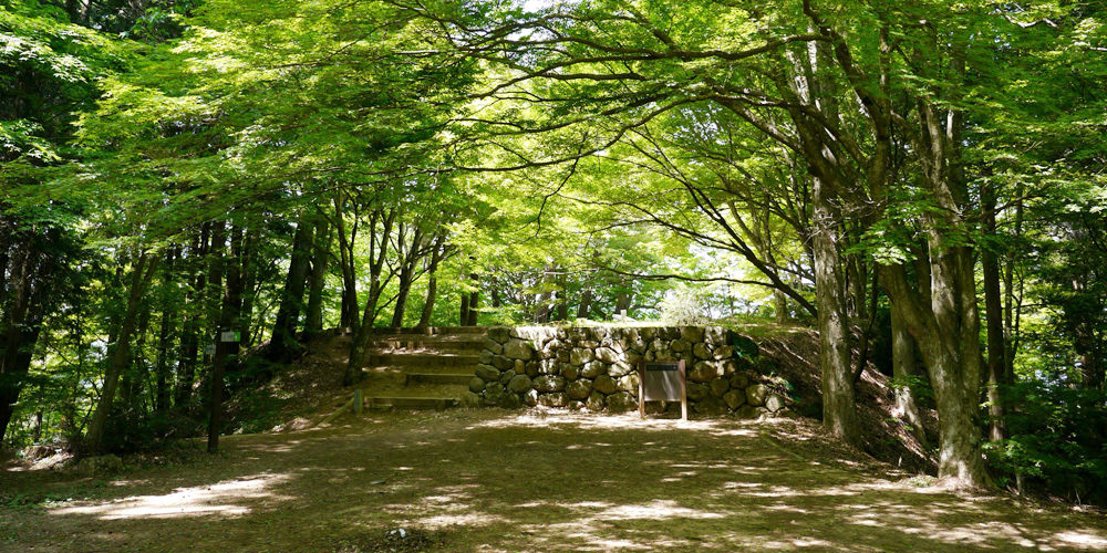 Shiroyama Park