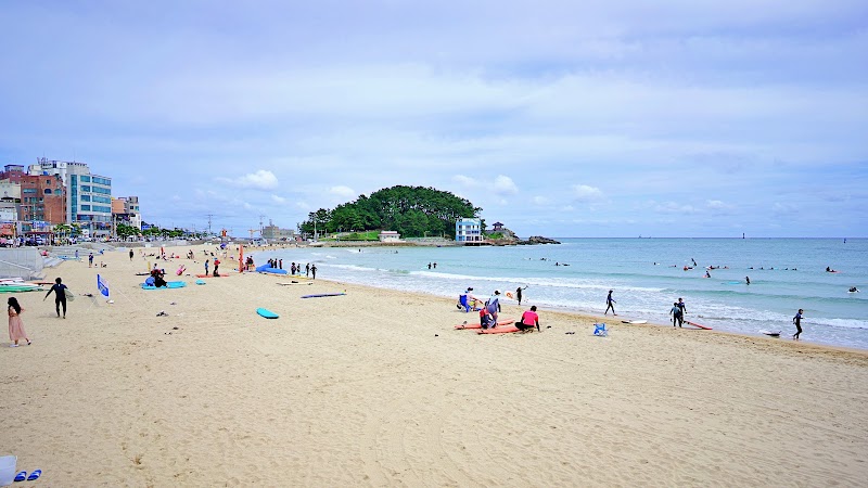 Songjeong Beach