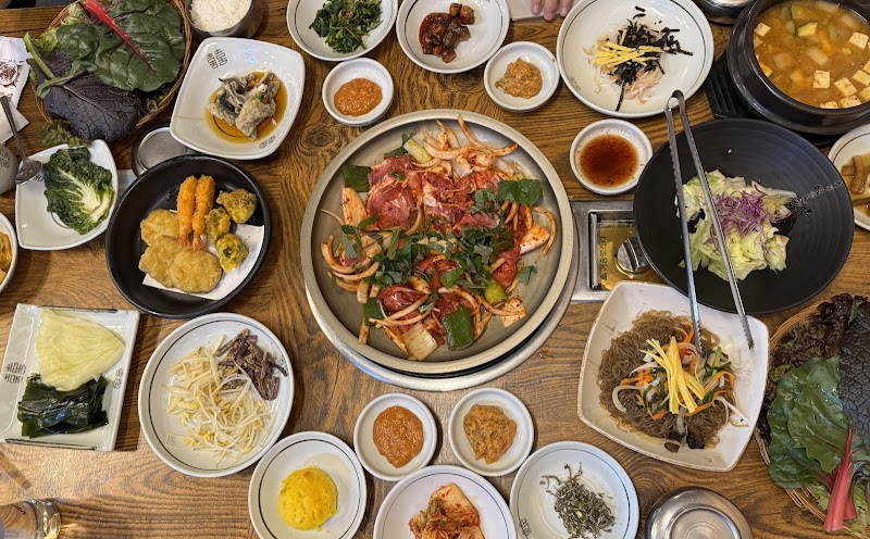 Ssambap Restaurant Row