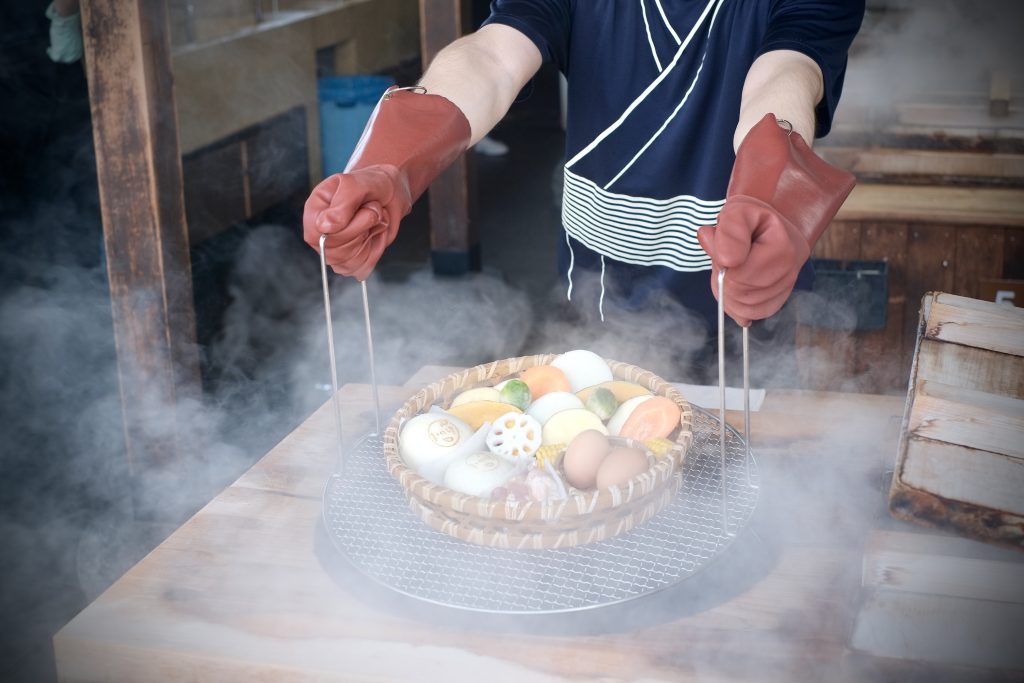 Steaming Pork Buns (Jigoku Mushi)