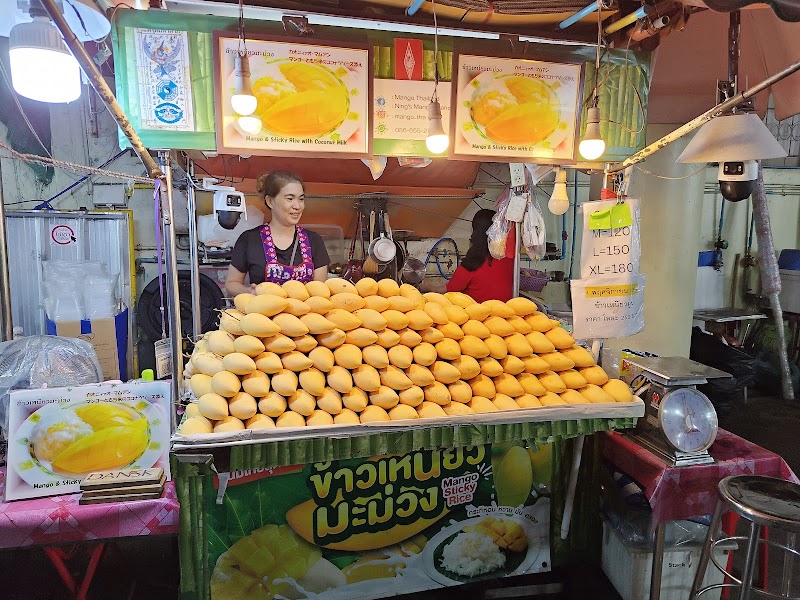 Sukhumvit Soi 38 Night Food