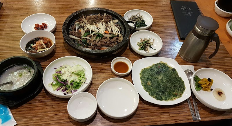 Sukyeong Hanjeongsik