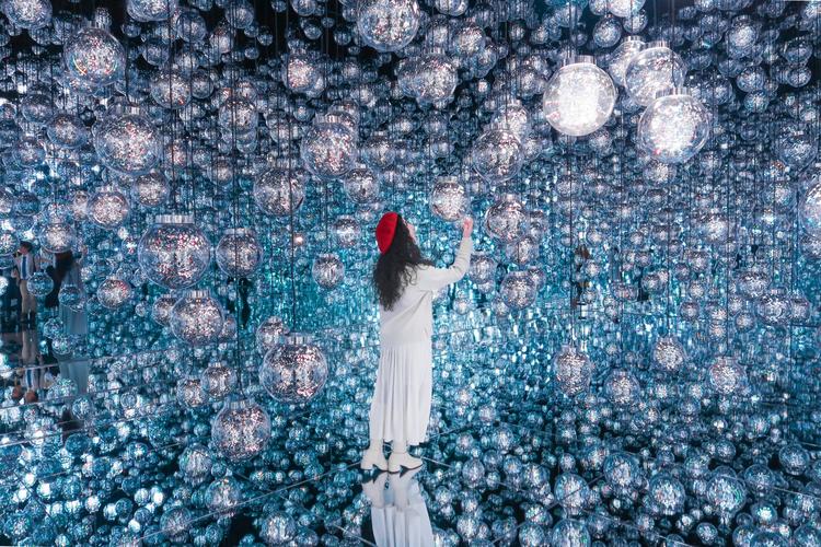 teamLab Borderless