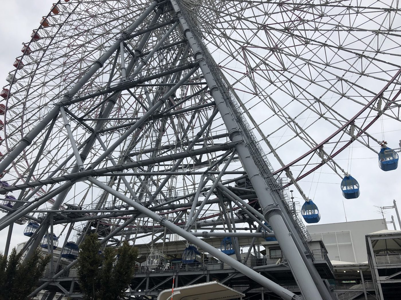 Tempozan Marketplace & Giant Ferris Wheel