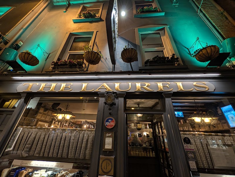 The Laurels Singing Pub