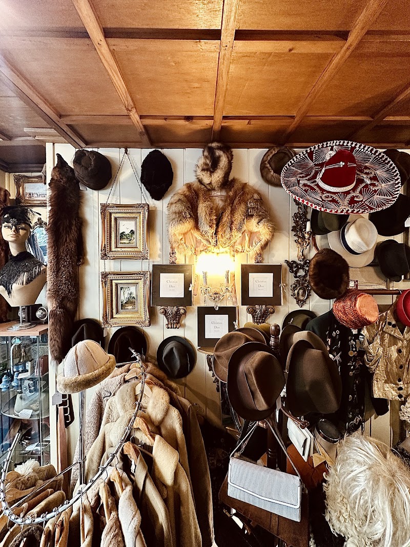 The Vintage Clothing Shop