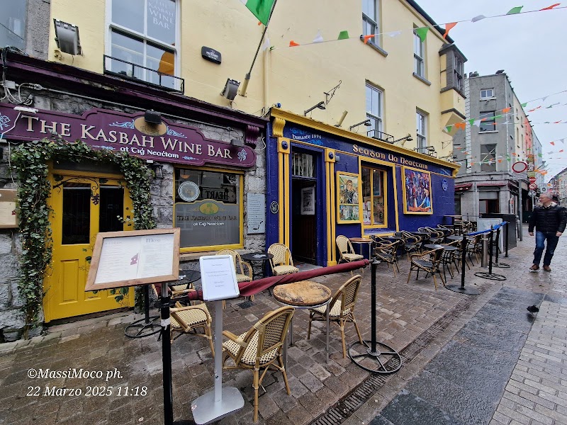Tig Neachtain (Naughton's)