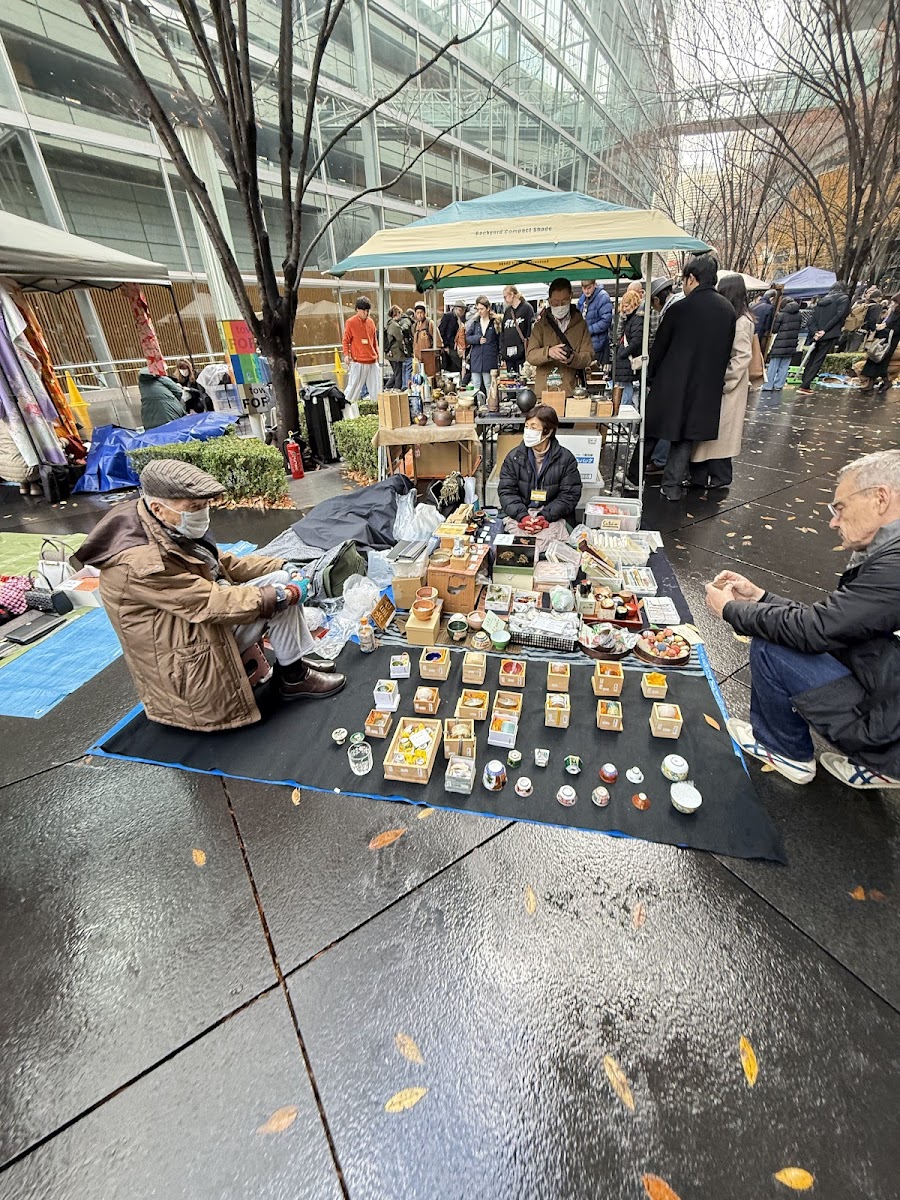Togo Shrine Antique Market