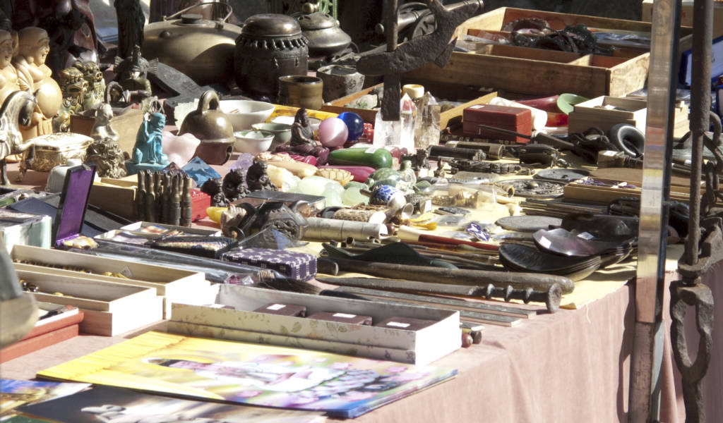 Togo Shrine Flea Market