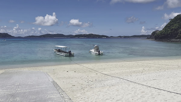 Tokashiku Beach