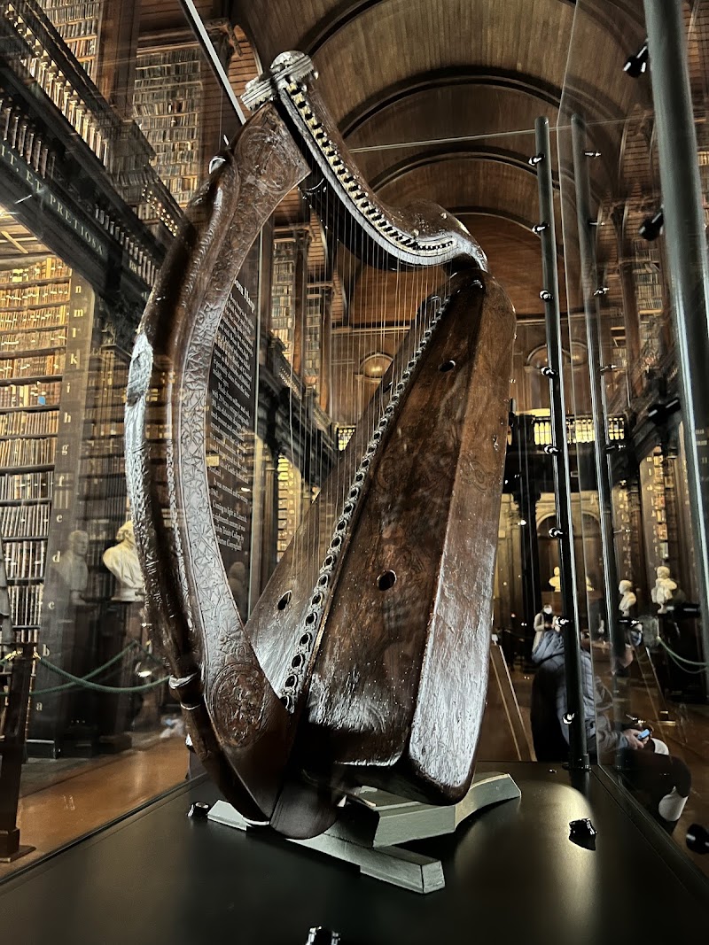 Trinity College & Book of Kells