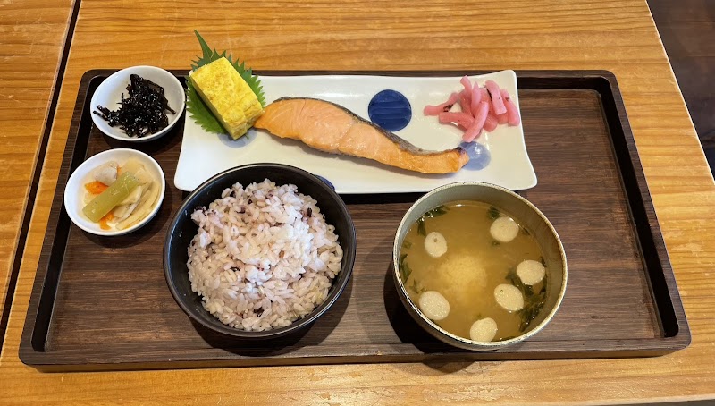 Tsukiji Cafe Tsumugi