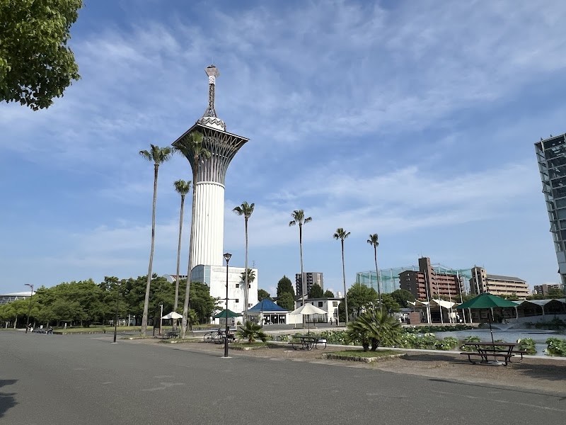 Tsurumi Ryokuchi Park