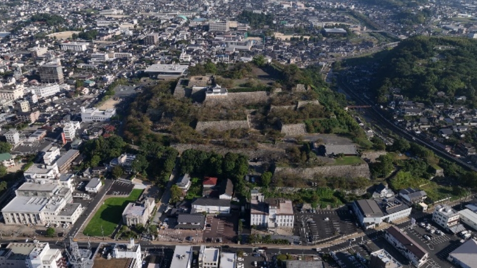 Tsuyama Castle Ruins