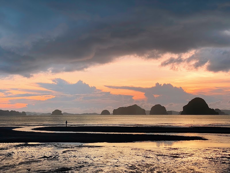 Tubkaek Beach