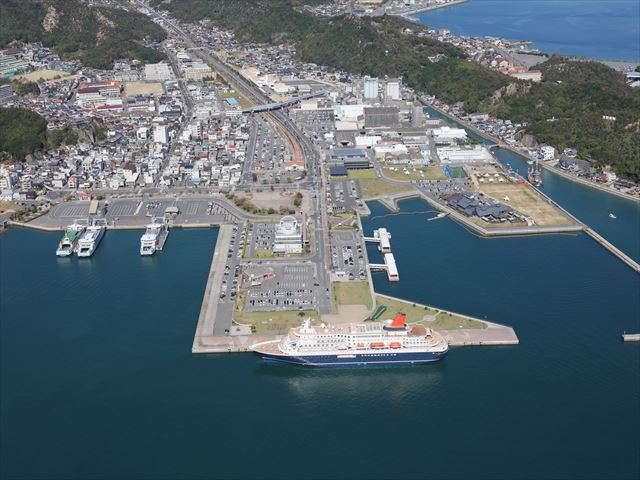 Uno Port