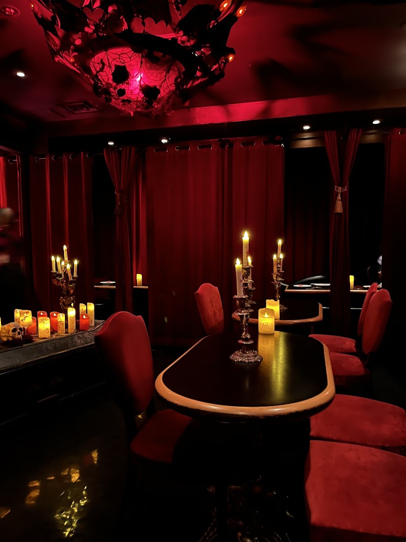 Vampire Cafe