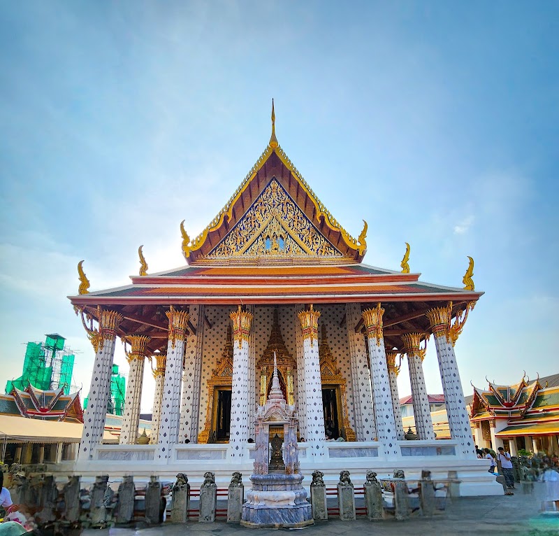 Wat Arun (Temple of Dawn)