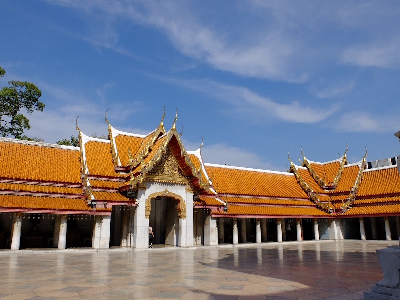 Wat Benchamabophit (Marble Temple)