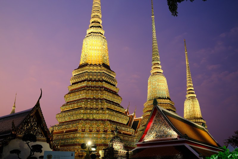 Wat Pho (Temple of Reclining Buddha)