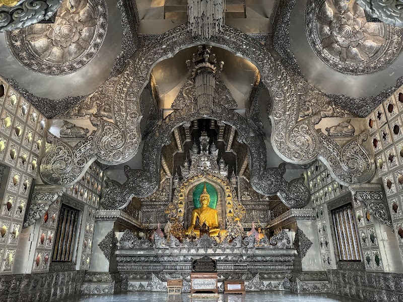 Wat Sri Suphan (Silver Temple)