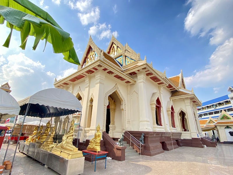 Wat Traimit (Golden Buddha)