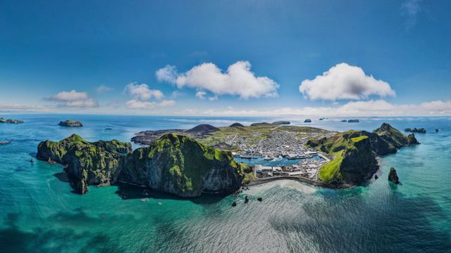 Westman Islands (Vestmannaeyjar)
