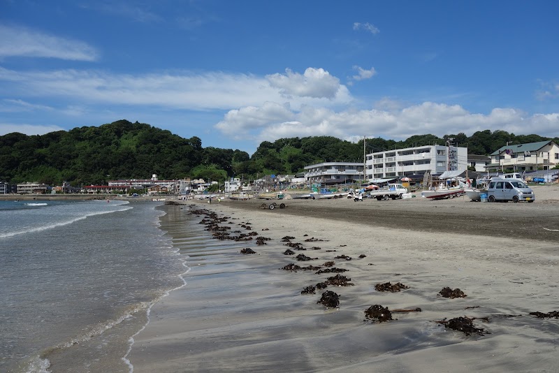 Yuigahama Beach