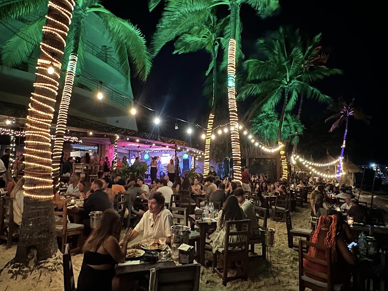 Zenzi Beach Bar